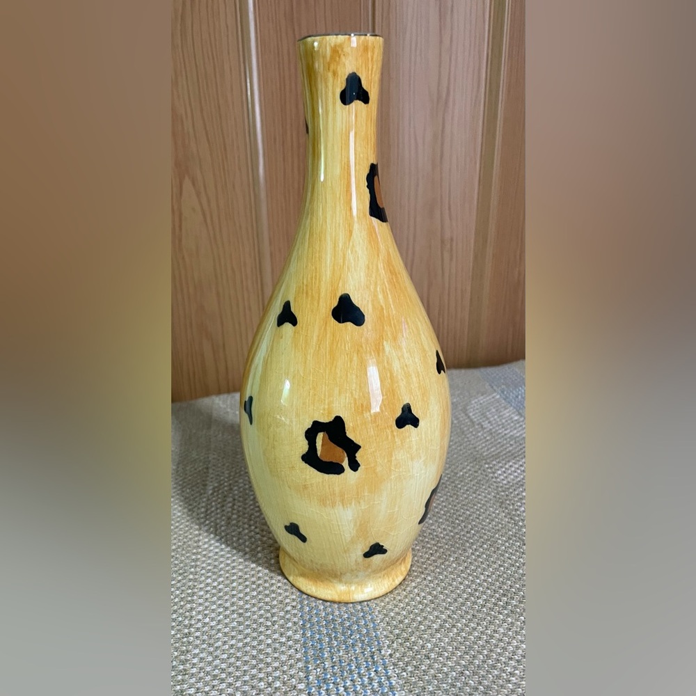 ARM Ceramica hand-decorated vase, made in Italy, featuring a spotted animal prin